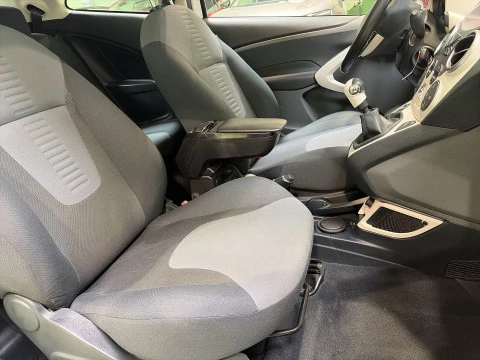 Ford KA 1.20 Titanium+ 51 kW (69 CV)