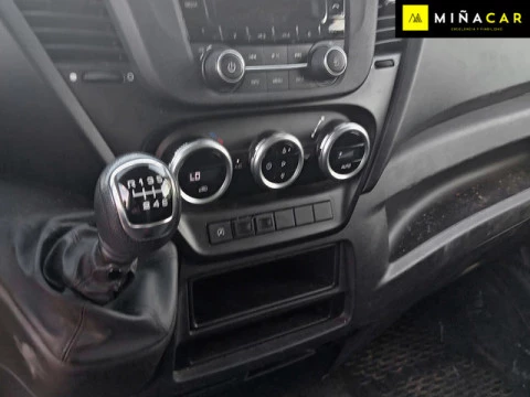 Iveco Daily Chasis 35C 16H HD 4100 115 kW (156 CV)