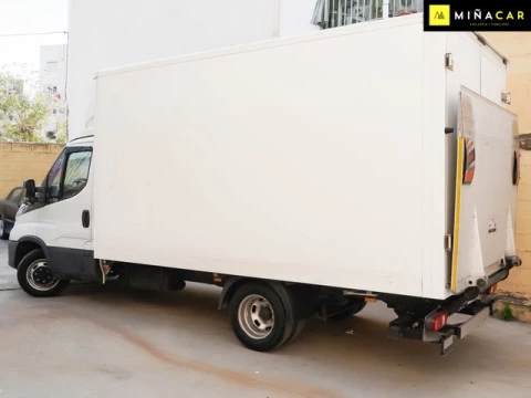 Iveco Daily Chasis 35C 16H HD 4100 115 kW (156 CV)