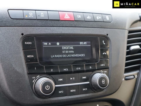 Iveco Daily Chasis 35C 16H HD 4100 115 kW (156 CV)