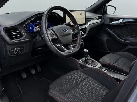 Ford Focus 1.0 Ecoboost MHEV 114kW ST-Line X
