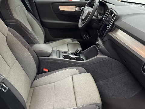 Volvo XC40 XC40 Core, B3 Mild Hybrid, Gasolina