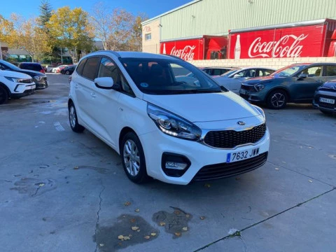 Kia Carens 1.6 GDi 99kW (135CV) Concept