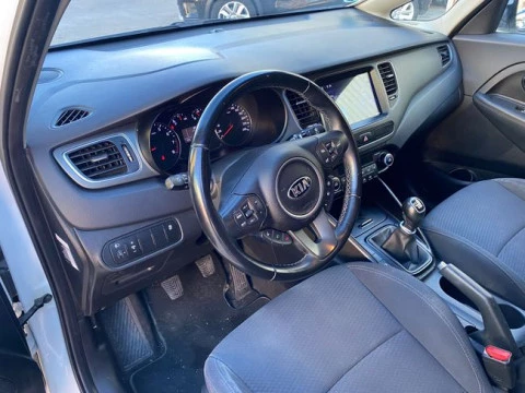 Kia Carens 1.6 GDi 99kW (135CV) Concept