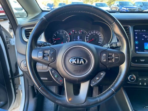 Kia Carens 1.6 GDi 99kW (135CV) Concept