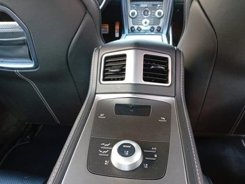 Aston Martin Rapide Touchtronic 2
