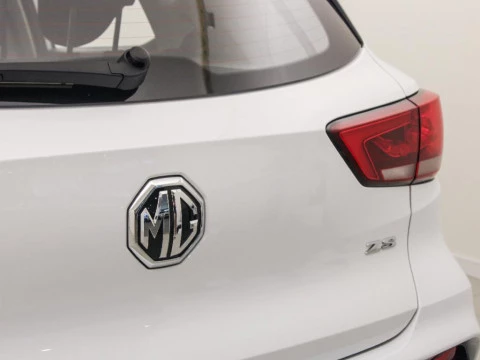 MG ZS 1.5 COMFORT 106 5P