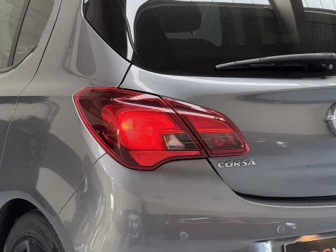 Opel Corsa 1.4 66kW (90CV) Color Edition