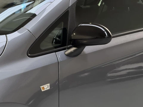 Opel Corsa 1.4 66kW (90CV) Color Edition