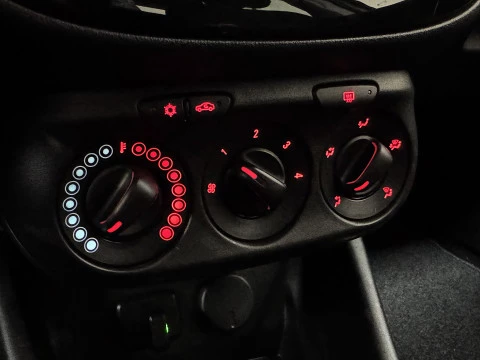 Opel Corsa 1.4 66kW (90CV) Color Edition