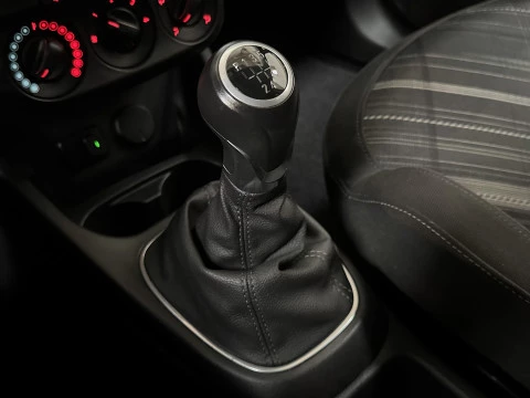 Opel Corsa 1.4 66kW (90CV) Color Edition