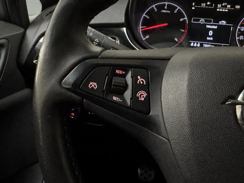 Opel Corsa 1.4 66kW (90CV) Color Edition