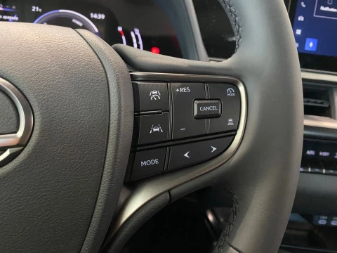 Lexus UX 2.0 300h UX Plus