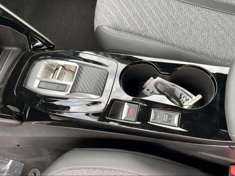 Peugeot 2008 N2008 Allure Hybrid 145 eDCS6