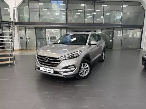 Hyundai Tucson 1.7 CRDi 85kW (115CV) BlueD Link Sky 4x2 Hyundai Tucson 1.7 CRDi 85kW (115CV) BlueD Link Sky 4x2