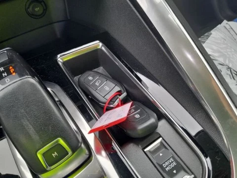 Peugeot 3008 1.5 BlueHDi 96kW S&S Allure Pack EAT8