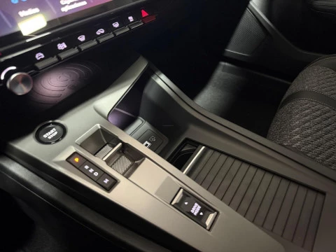 Peugeot 308 5P Allure Hybrid MHEV 145 e-DCS6