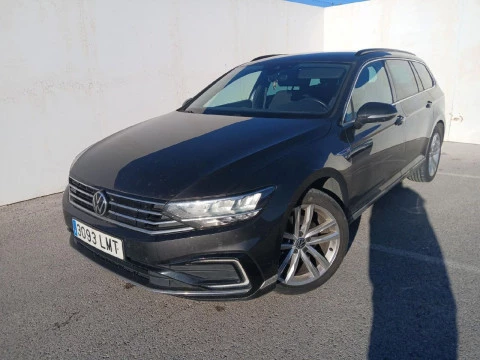 Volkswagen Passat Variant GTE 1.4 TSI e-Power 115kW + 85kW