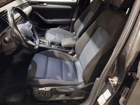 Volkswagen Passat Variant GTE 1.4 TSI e-Power 115kW + 85kW