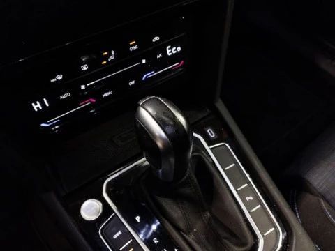 Volkswagen Passat Variant GTE 1.4 TSI e-Power 115kW + 85kW