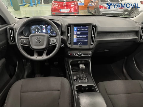Volvo XC40 T2 Essential 95 kW (129 CV)