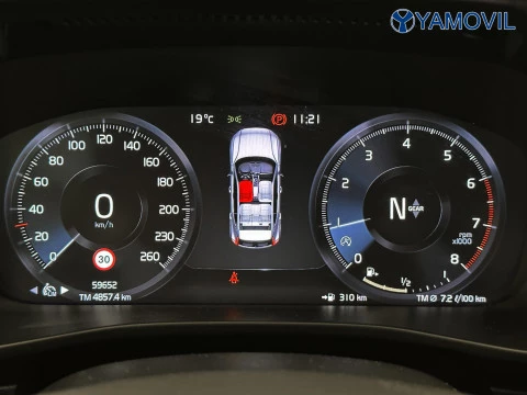 Volvo XC40 T2 Essential 95 kW (129 CV)