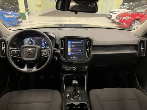 Volvo XC40 T2 Essential 95 kW (129 CV)