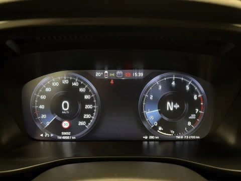 Volvo XC40 T2 Essential 95 kW (129 CV)