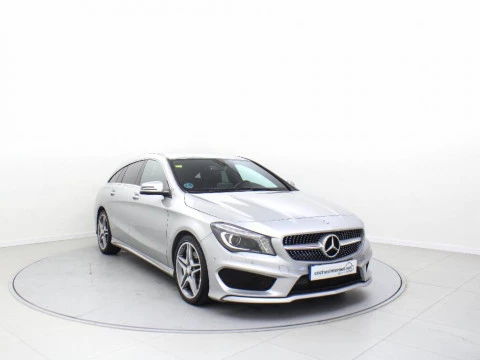 Mercedes-Benz Clase CLA CLA 220 D AMG LINE DCT SH. BR. 177CV 5P