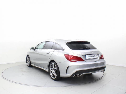Mercedes-Benz Clase CLA CLA 220 D AMG LINE DCT SH. BR. 177CV 5P
