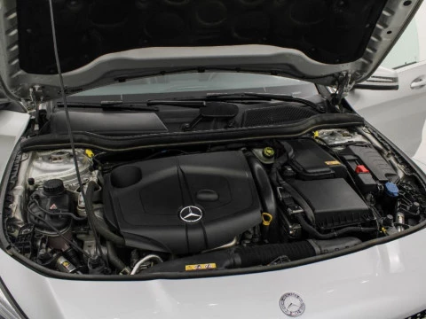 Mercedes-Benz Clase CLA CLA 220 D AMG LINE DCT SH. BR. 177CV 5P