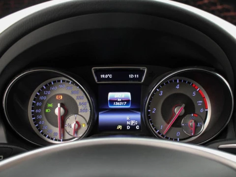 Mercedes-Benz Clase CLA CLA 220 D AMG LINE DCT SH. BR. 177CV 5P