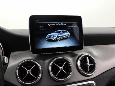 Mercedes-Benz Clase CLA CLA 220 D AMG LINE DCT SH. BR. 177CV 5P