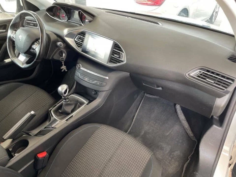 Peugeot 308 5P Style BlueHDi 100 S&S 6 Vel. MAN