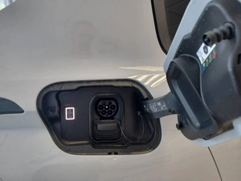 Peugeot e-308 5P First Edition Eléctrico 115kW (156CV)