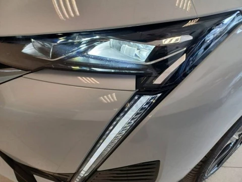 Peugeot e-308 5P First Edition Eléctrico 115kW (156CV)
