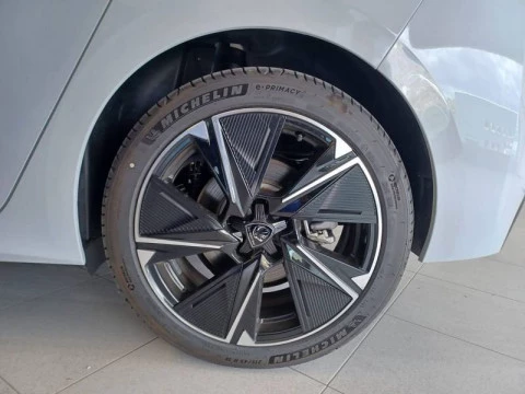 Peugeot e-308 5P First Edition Eléctrico 115kW (156CV)