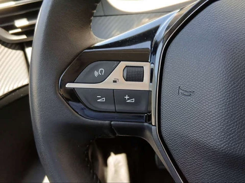 Peugeot 208 PureTech 100 Active 75 kW (100 CV)