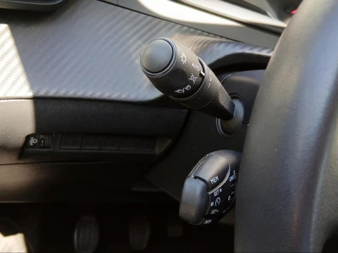 Peugeot 208 PureTech 100 Active 75 kW (100 CV)