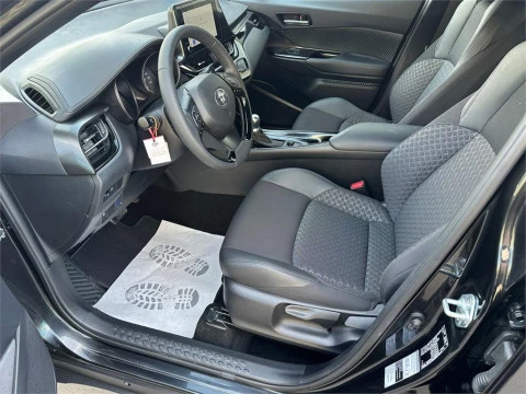Toyota C-HR 5P Advance 180H e-CVT