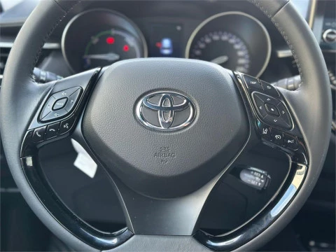 Toyota C-HR 5P Advance 180H e-CVT