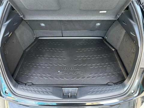 Toyota C-HR 5P Advance 180H e-CVT
