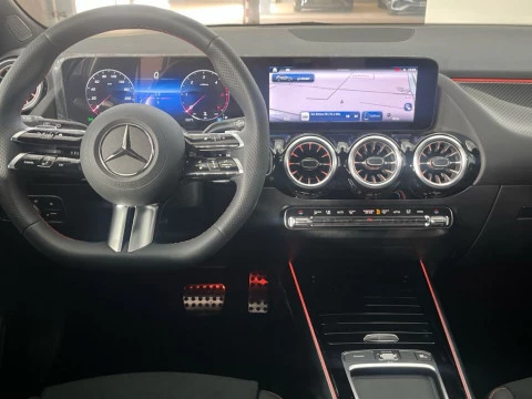 Mercedes-Benz GLA 200 D
