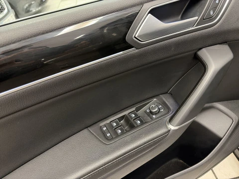 Volkswagen Touran Sport 1.8 TSI 132 kW (180 CV) DSG