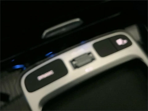 Mercedes-Benz CLA 250 e