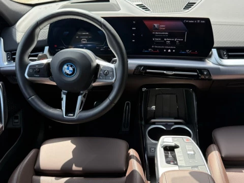 BMW iX2 eDrive20 150 kW (204 CV)