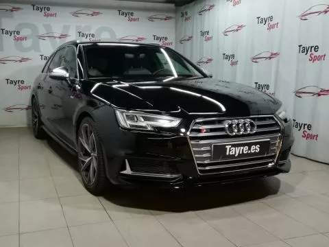 Audi A4 Avant 3.0 TFSI S4 quattro tiptronic Audi A4 Avant 3.0 TFSI S4 quattro tiptronic