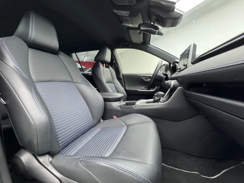 Toyota Rav4 2.5l 220H Style