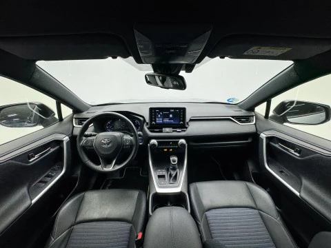 Toyota Rav4 2.5l 220H Style