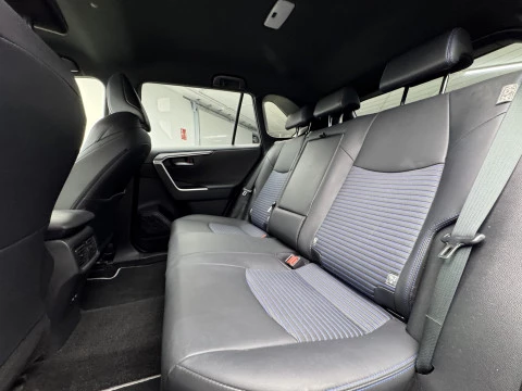 Toyota Rav4 2.5l 220H Style